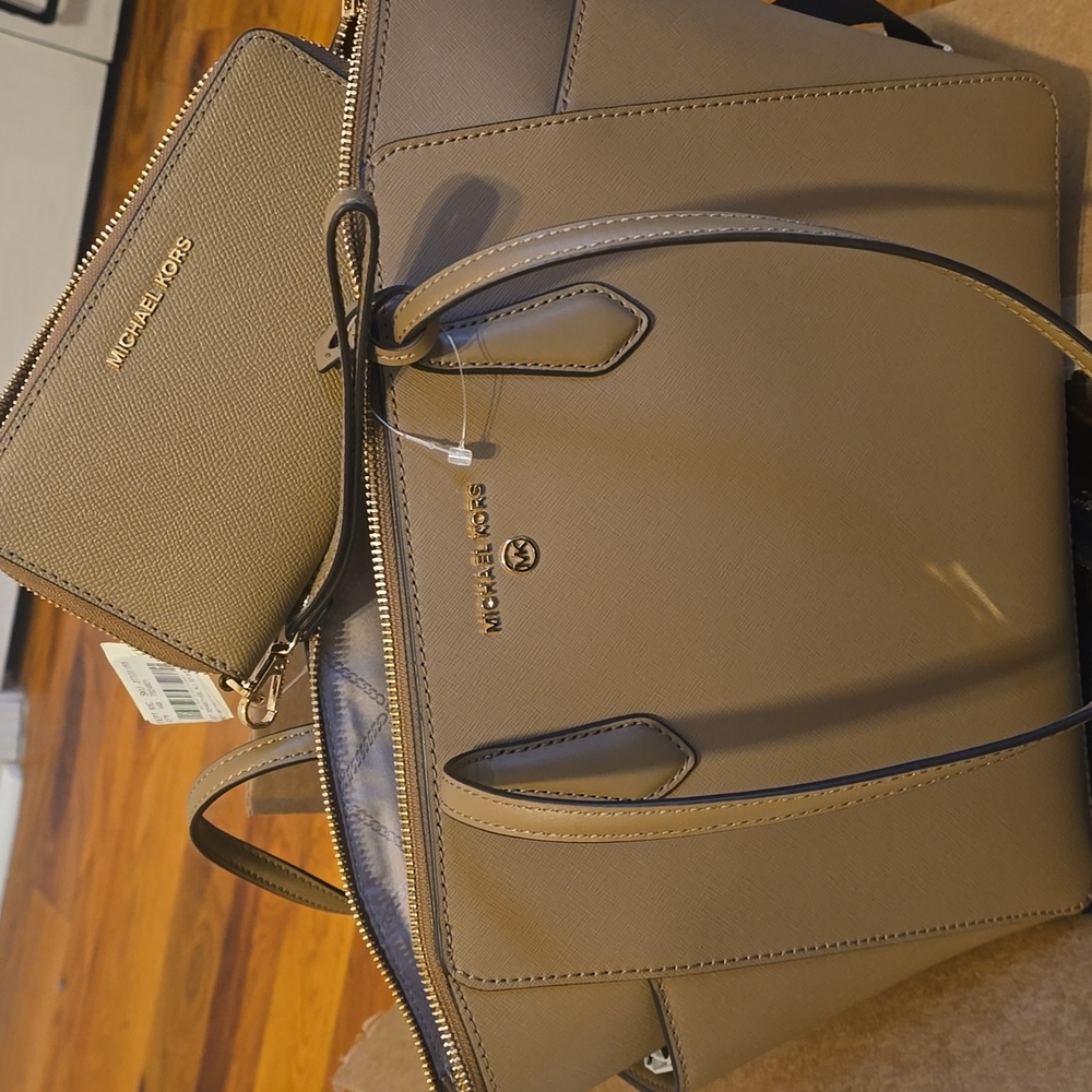 "FIRM"Michael Kors handbag And Wallet